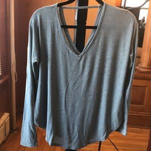 Gap Gray Top